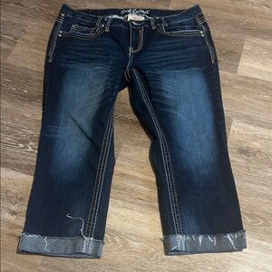 Red Camel Dark Wash knee shorts 💥